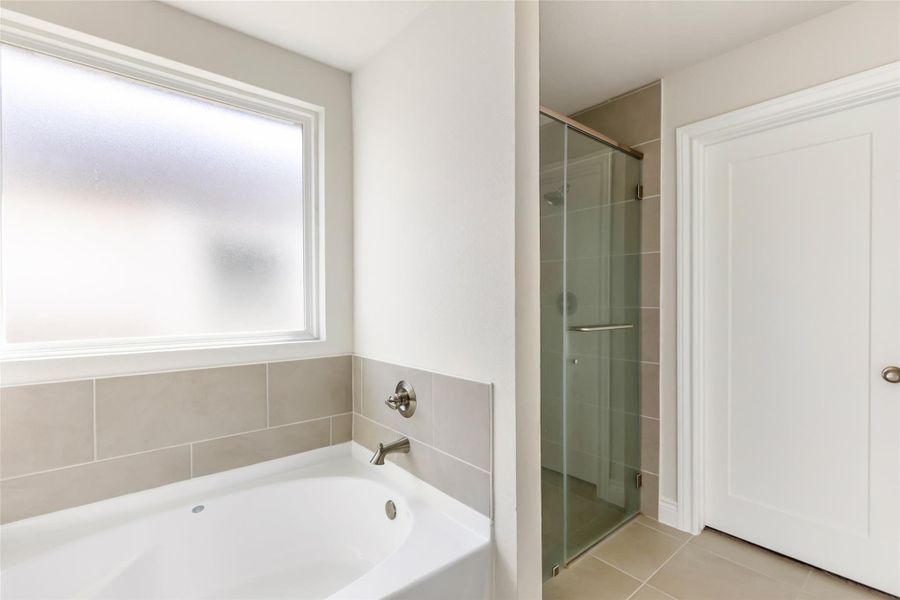 Furnished interior view inside a new home in Grand Oaks Reserve, Cleveland (Image 8).