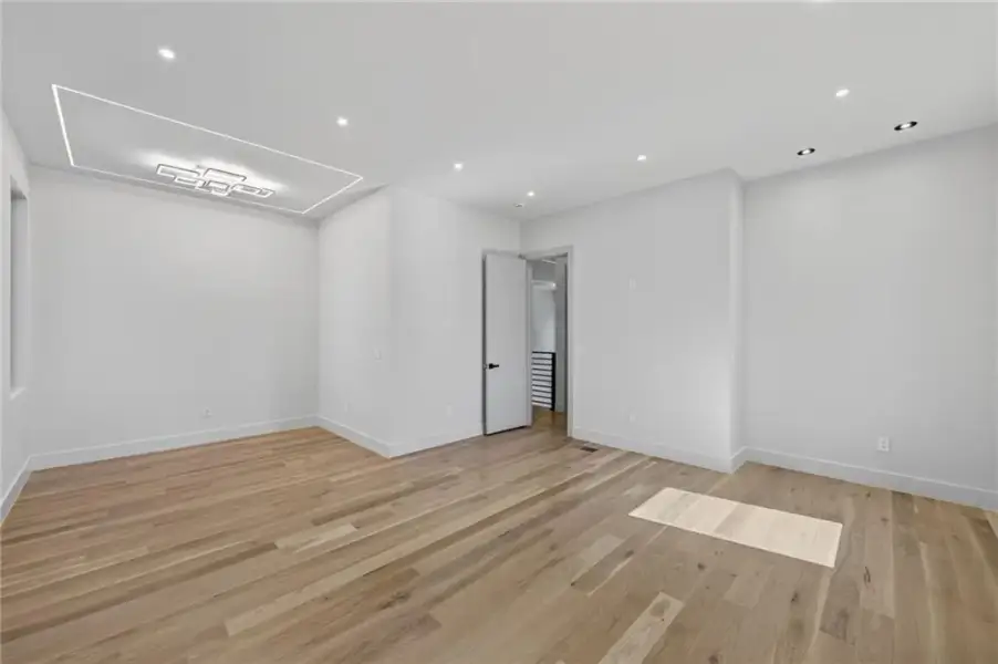 Spacious, unfurnished interior of a new home in , Smyrna (Image 77).