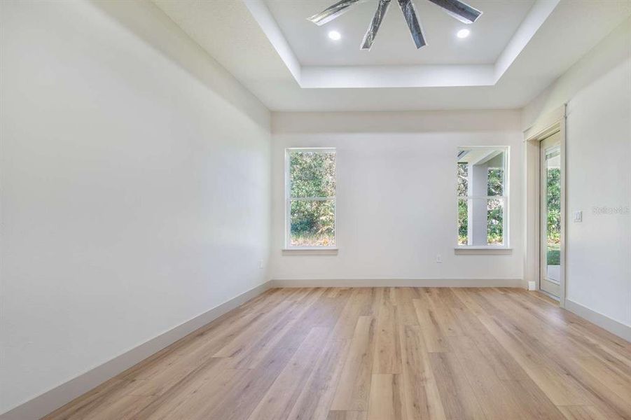 Spacious, unfurnished interior of a new home in , Haines City (Image 25).