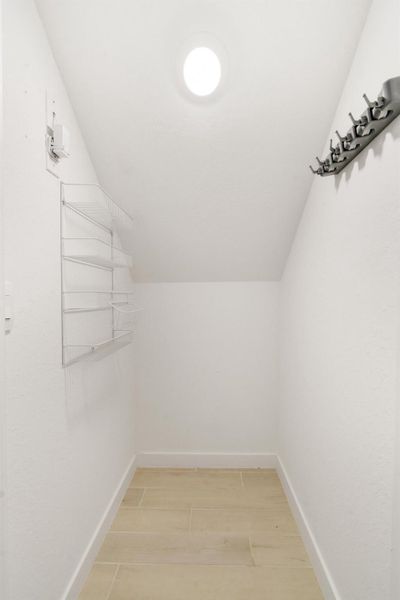 Spacious, unfurnished interior of a new home in Reserve at Jupiter, Jupiter (Image 21).