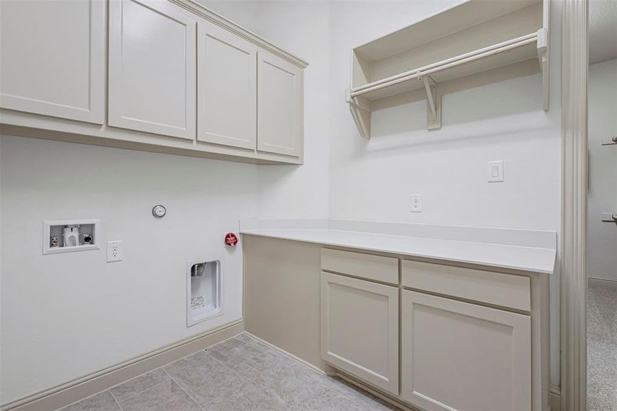 Spacious, unfurnished interior of a new home in Levante - 1 Acre Lots, Waxahachie (Image 16).