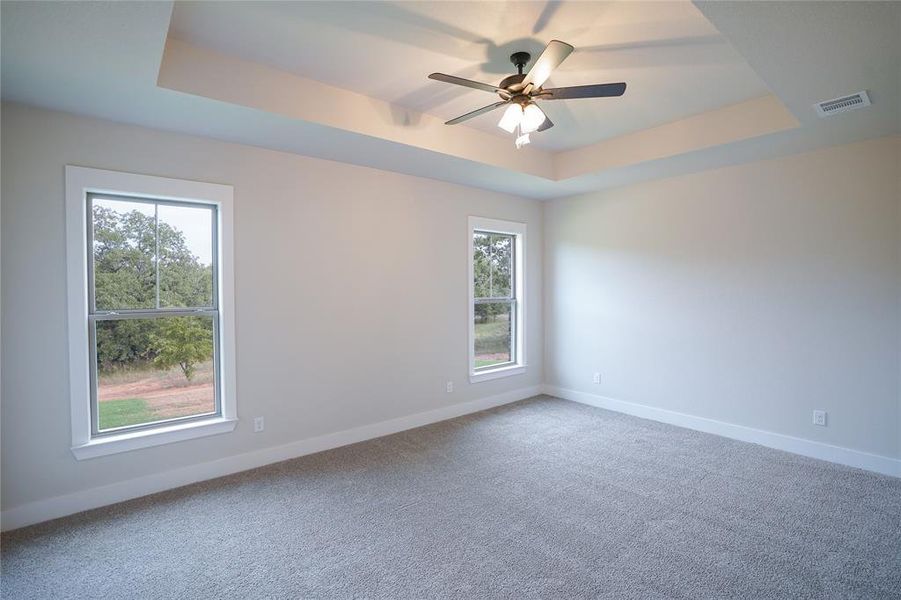 Spacious, unfurnished interior of a new home in , Springtown (Image 10).