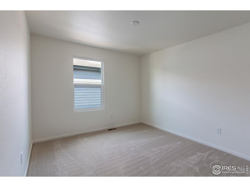 Spacious, unfurnished interior of a new home in Trailside Story Collection - Single Family Homes, Timnath (Image 29).