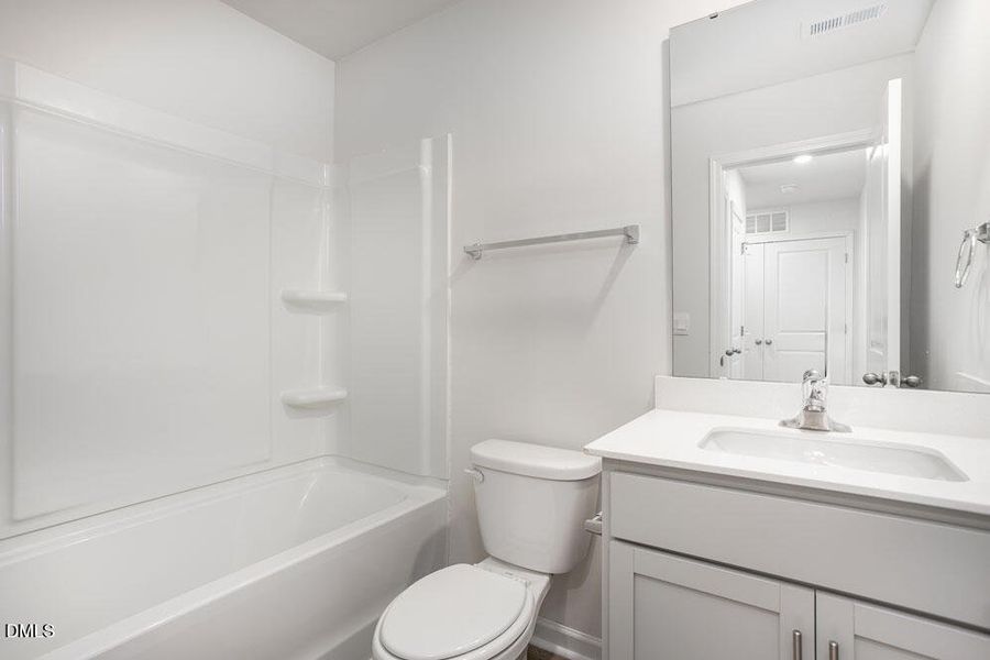 DR Horton-Riley Meadows-LOT 112-19