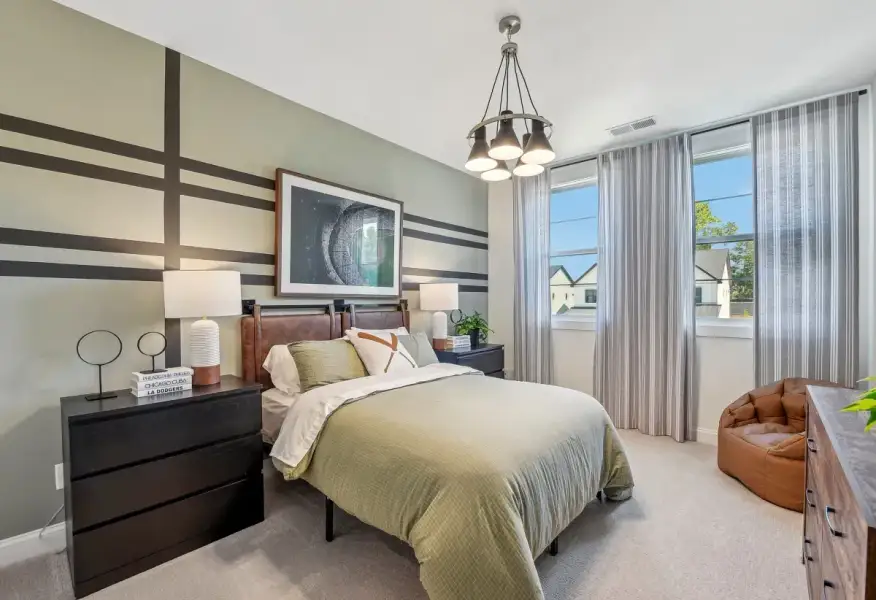 Logan Model Bed 2, Windell Woods - 14 of 15