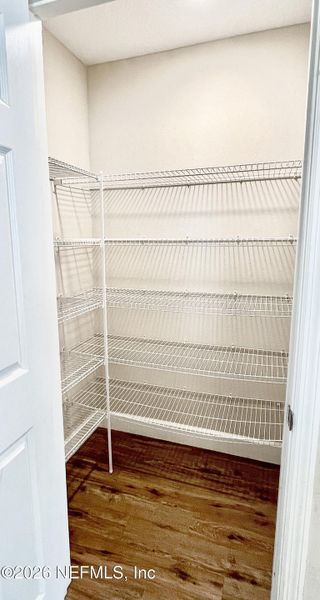 Spacious, unfurnished interior of a new home in , Jacksonville (Image 9).