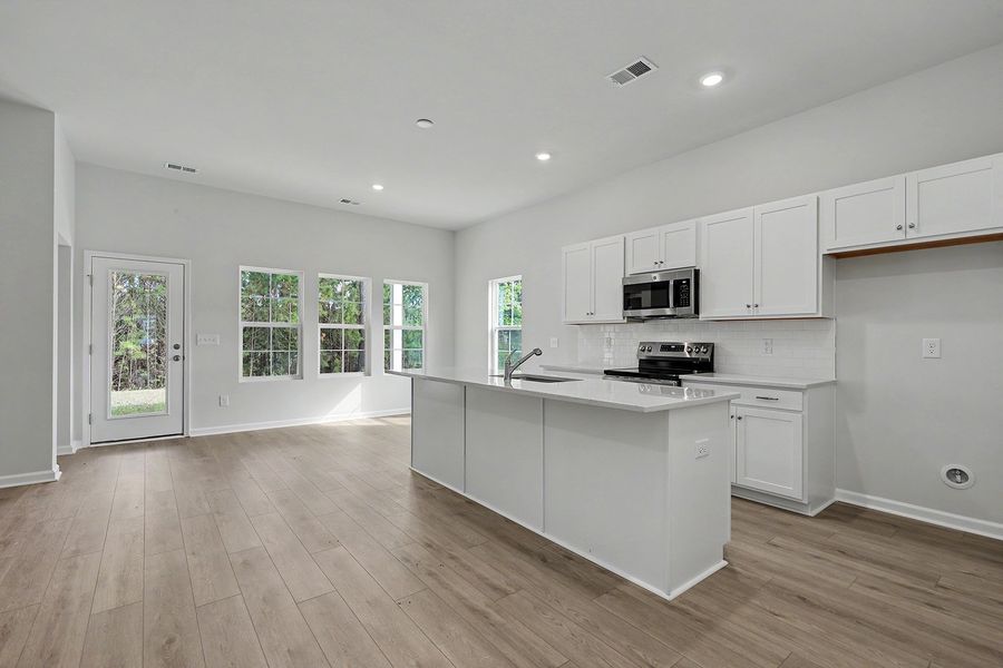 Furnished interior view inside a new home in Hainer Place, Conway (Image 7).