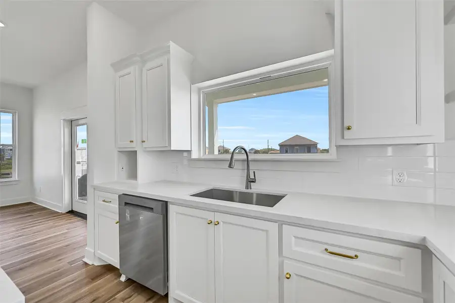 Furnished interior view inside a new home in , Galveston (Image 12).