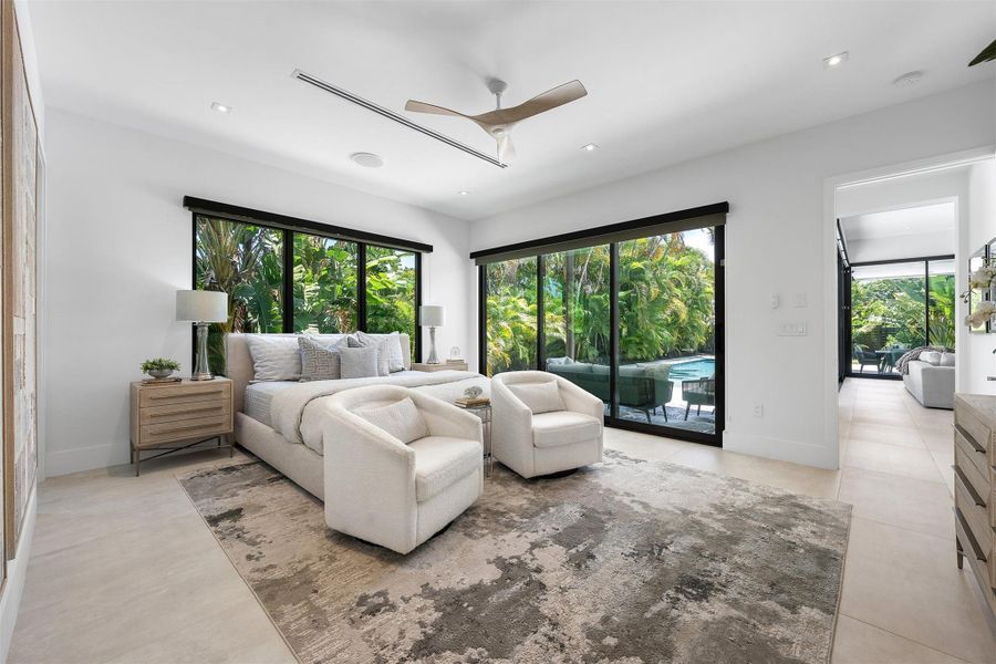 Furnished interior view inside a new home in , Fort Lauderdale (Image 52).