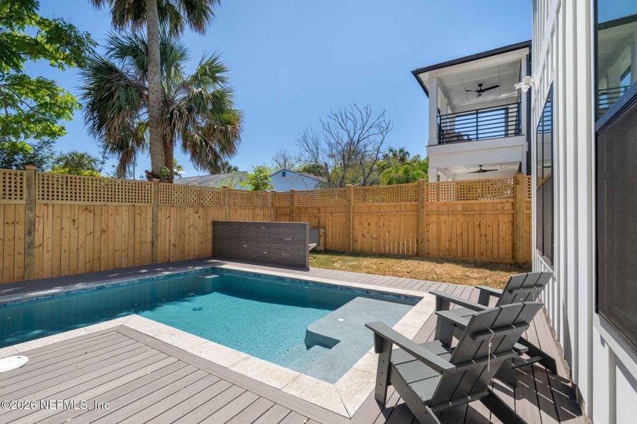 Exterior details and patio area of a home in , Jacksonville Beach (Image 25).
