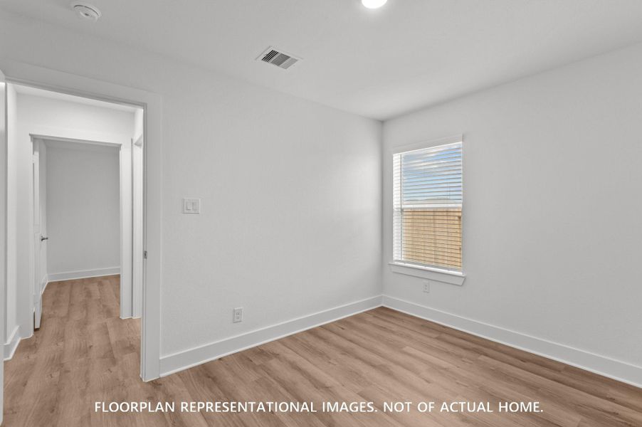 Spacious, unfurnished interior of a new home in Indian Springs, Crosby (Image 11).