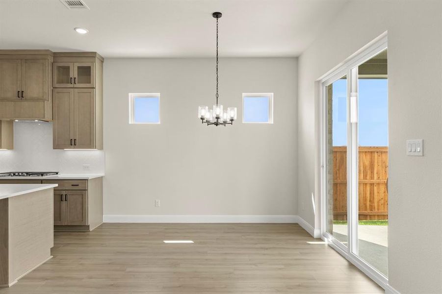 10. 2508 Grinnel - Dining