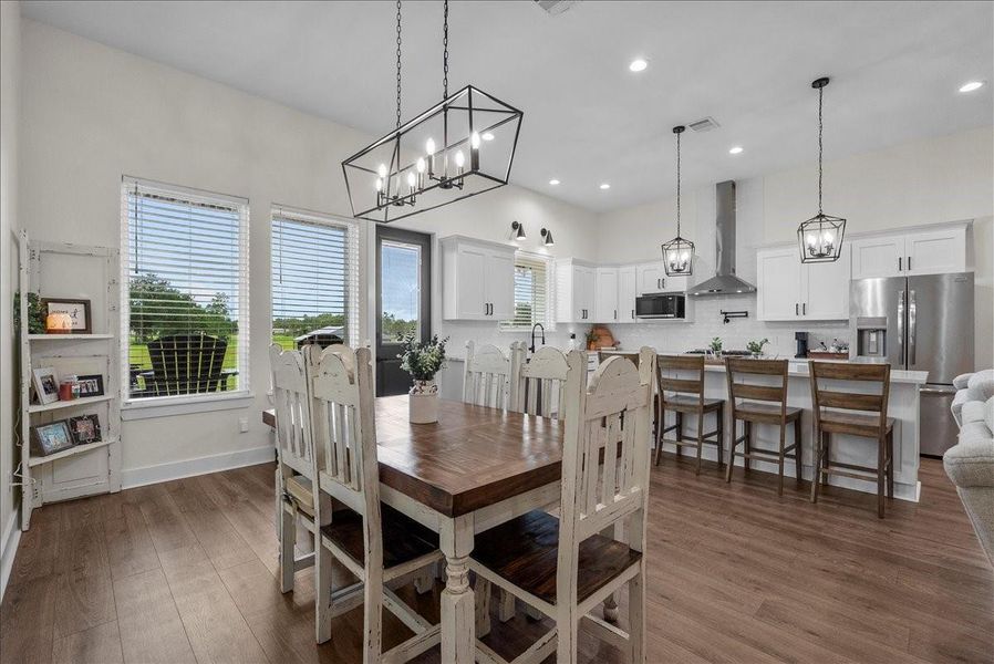 Furnished interior view inside a new home in , Santa Fe (Image 16).