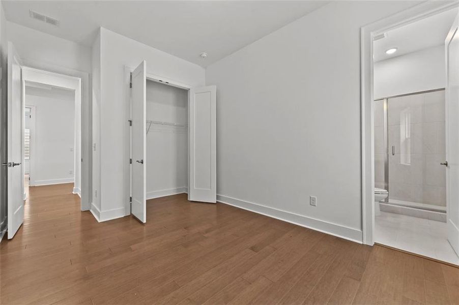 Spacious, unfurnished interior of a new home in , Flowery Branch (Image 26).