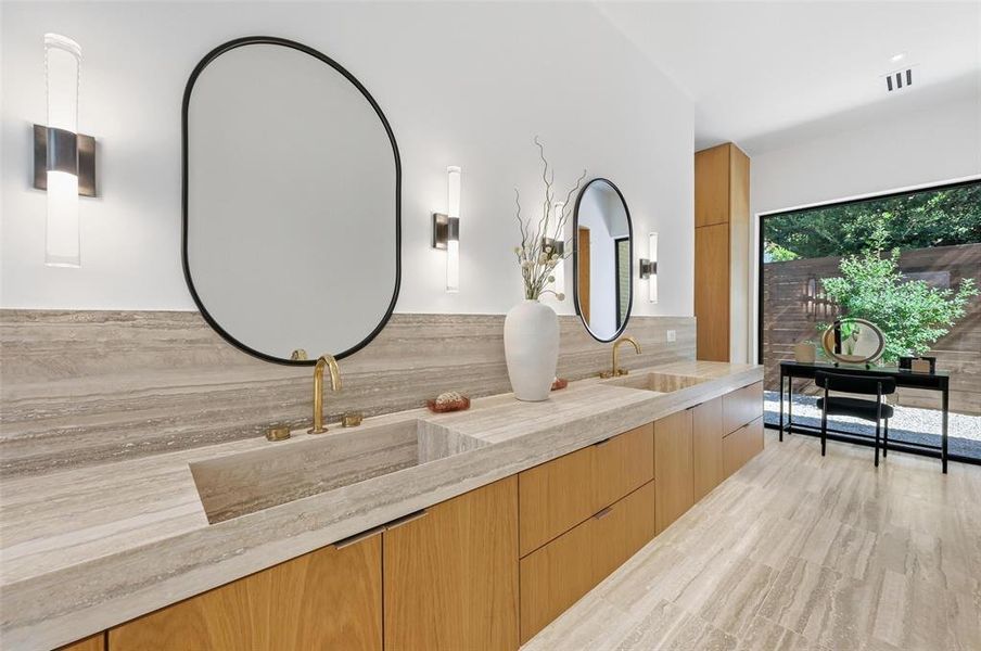 Furnished interior view inside a new home in , Dallas (Image 31).