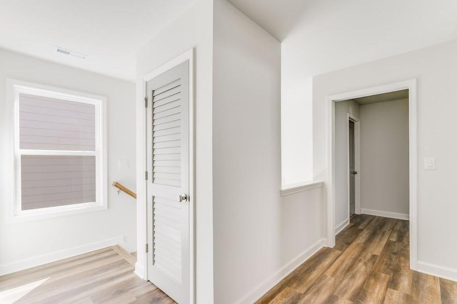 Spacious, unfurnished interior of a new home in Parkside, Clarkston (Image 6).