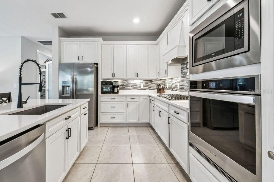 Furnished interior view inside a new home in , Land O' Lakes (Image 26).