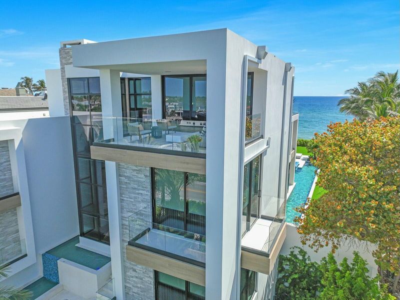 Furnished interior view inside a new home in , Hillsboro Beach (Image 52).