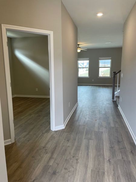 Spacious, unfurnished interior of a new home in Brandon Woods, Spring Hill (Image 8).