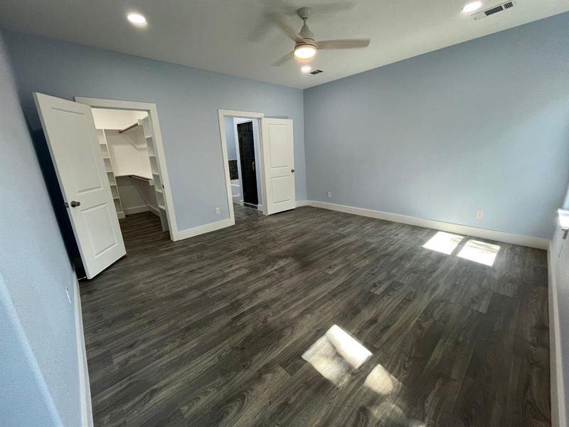 Furnished interior view inside a new home in , Fort Worth (Image 5). Furnished interior view inside a new home in , Fort Worth (Image 5).