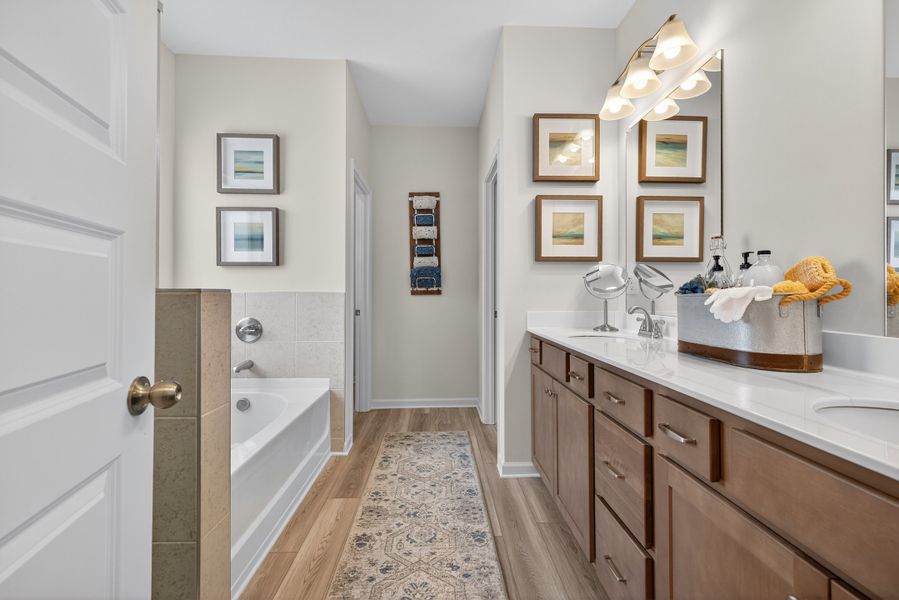 Furnished interior view inside a new home in Hawks View, Ringgold (Image 12).