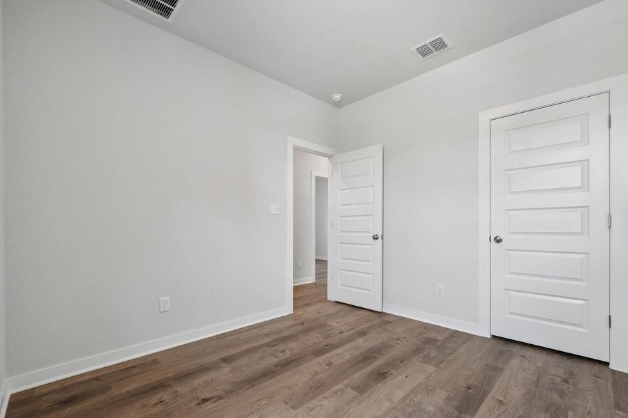 Spacious, unfurnished interior of a new home in Jennings Place, Georgetown (Image 19).