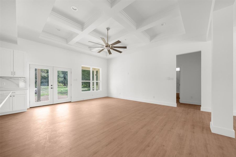 Spacious, unfurnished interior of a new home in , Hempstead (Image 18).