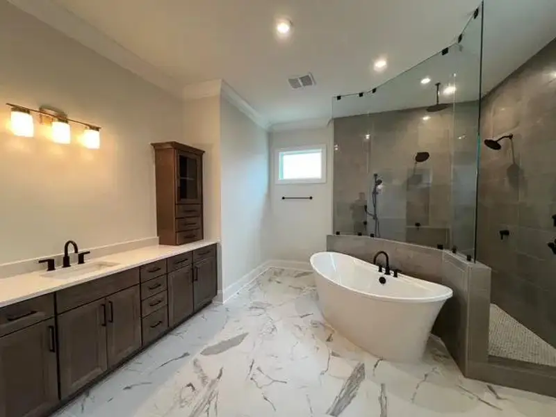 The Belterra D Primary Suite Bathroom The Belterra D Primary Suite Bathroom