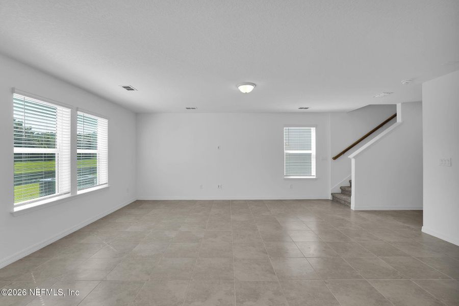 Spacious, unfurnished interior of a new home in Wells Landing, Jacksonville (Image 32).