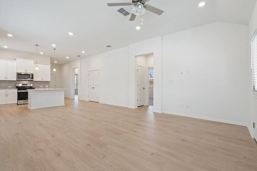 Not the actual home. Representative photo of a completed home of the same plan. Features will vary. Please confirm details with the New Home Consultant Not the actual home. Representative photo of a completed home of the same plan. Features will vary. Please confirm details with the New Home Consultant