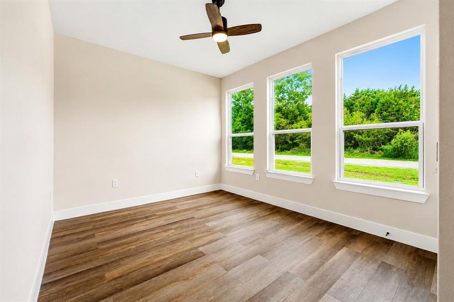 Spacious, unfurnished interior of a new home in , Granbury (Image 14).