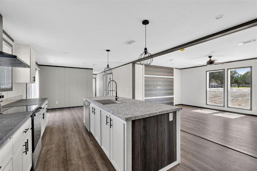 Furnished interior view inside a new home in , Ocala (Image 9).