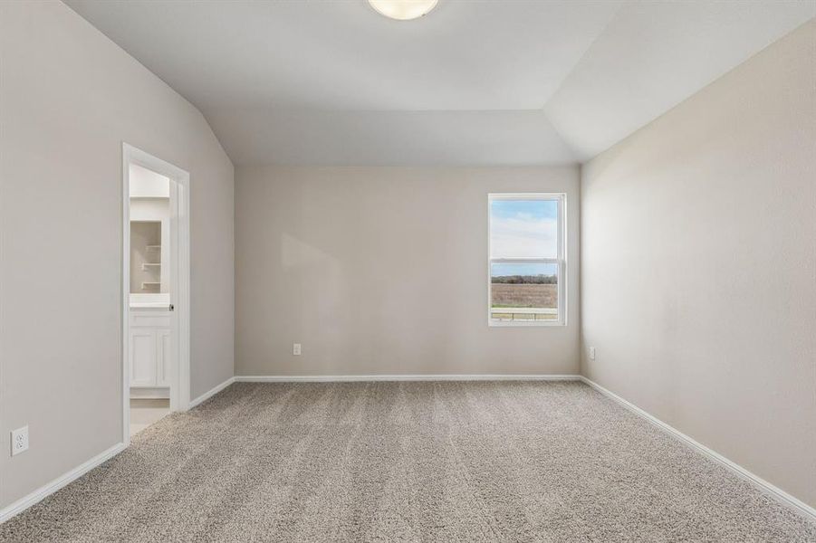 Spacious, unfurnished interior of a new home in AnaCapri, Anna (Image 10).