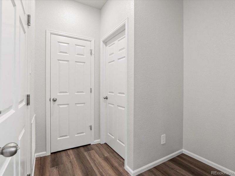 Furnished interior view inside a new home in Ridgeline Vista: The Flora Collection, Brighton (Image 16). Furnished interior view inside a new home in Ridgeline Vista: The Flora Collection, Brighton (Image 16).