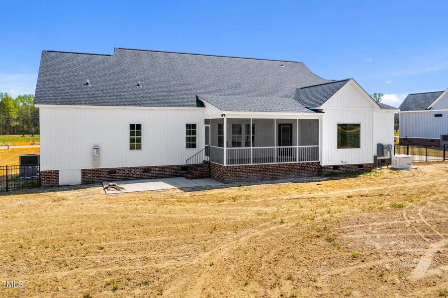 16-web-or-mls-DJI_0144