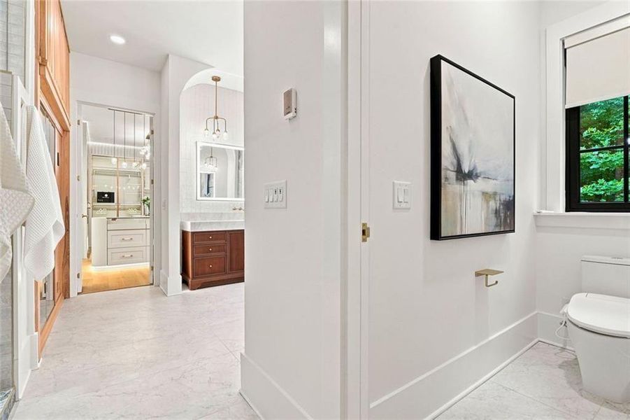 Furnished interior view inside a new home in , Alpharetta (Image 84).