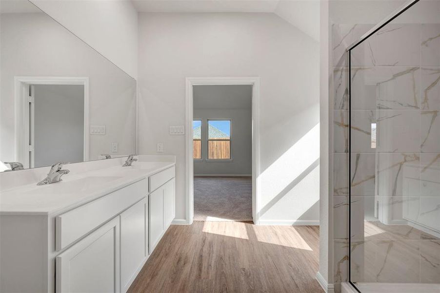 Furnished interior view inside a new home in Elevon, Lavon (Image 14).