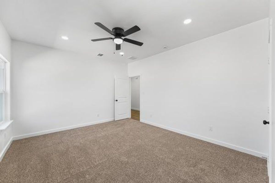 Spacious, unfurnished interior of a new home in , Trinidad (Image 27). Spacious, unfurnished interior of a new home in , Trinidad (Image 27).