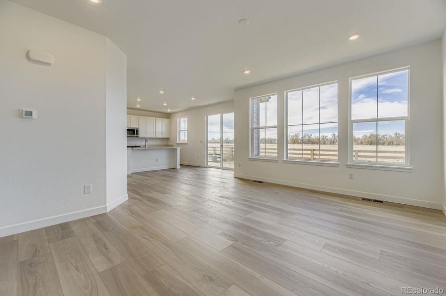 Spacious, unfurnished interior of a new home in Vermilion Creek: The Pioneer Collection, Centennial (Image 10).