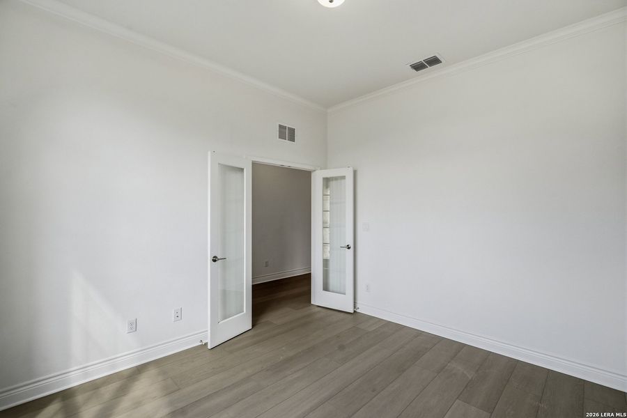 Spacious, unfurnished interior of a new home in Davis Ranch, San Antonio (Image 24).