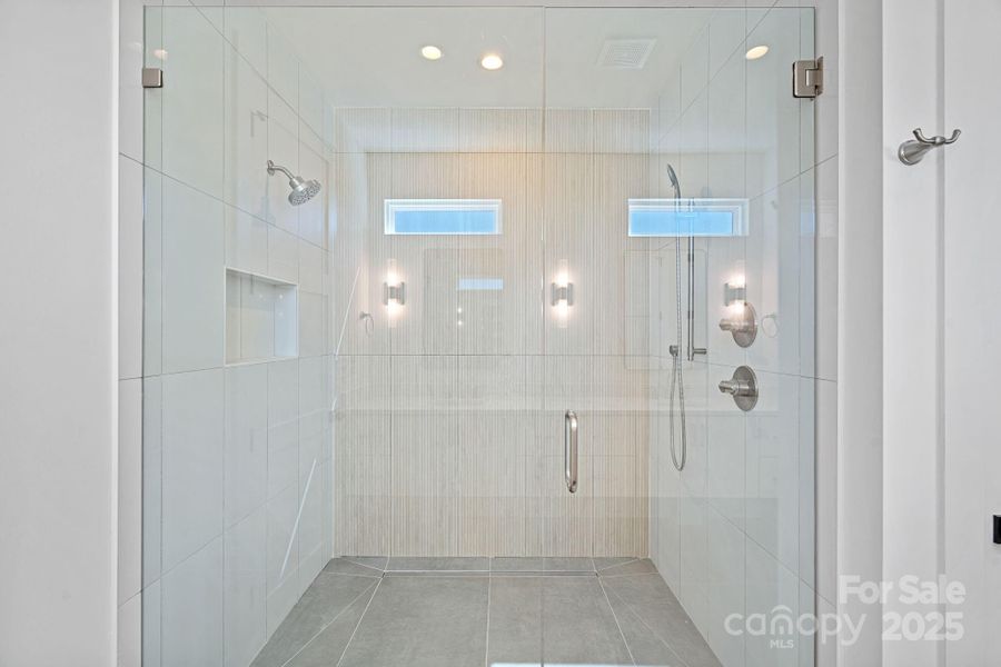 Image 31 of a home in .