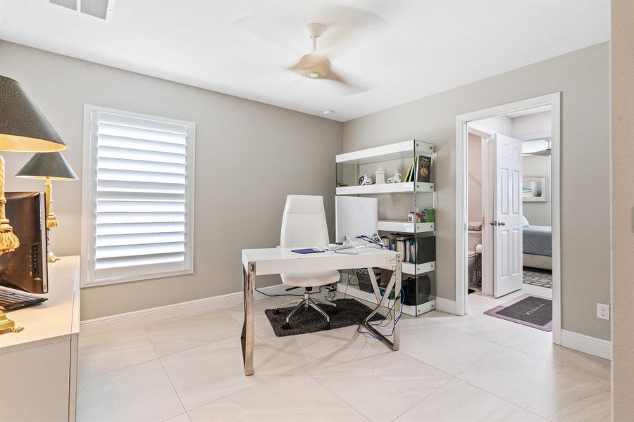 Furnished interior view inside a new home in Grande Hammock, Vero Beach (Image 49). Furnished interior view inside a new home in Grande Hammock, Vero Beach (Image 49).