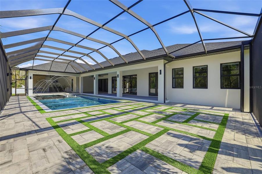 Exterior details and patio area of a home in , Tampa (Image 38).