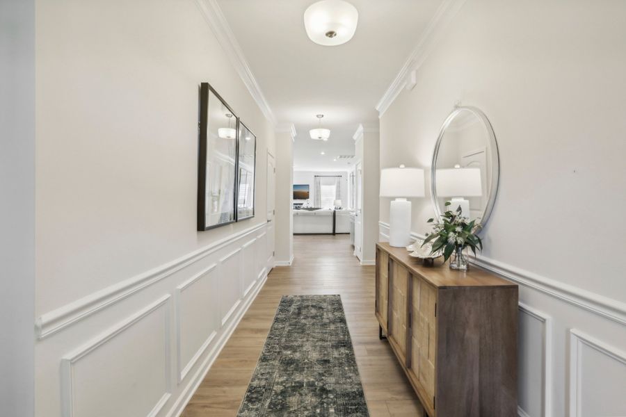 *This is a marketing photo. Colors/options may be different.*