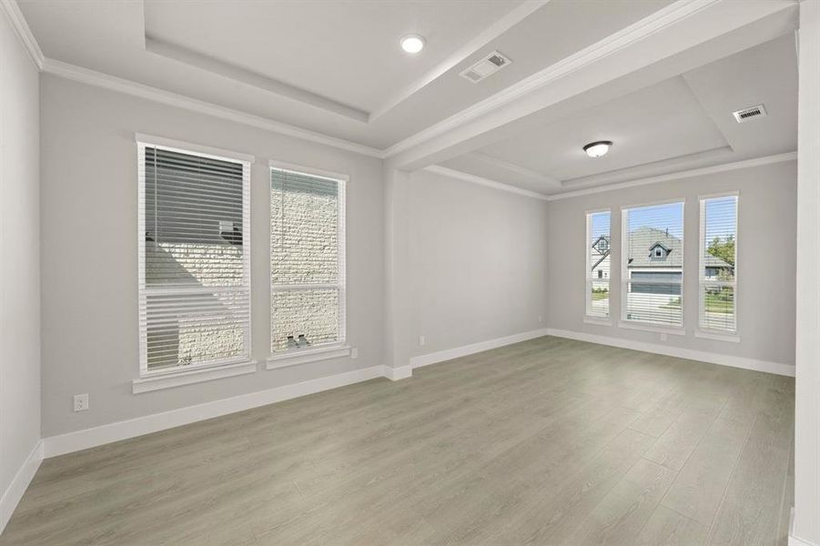 Spacious, unfurnished interior of a new home in Birdsong, Mansfield (Image 24).