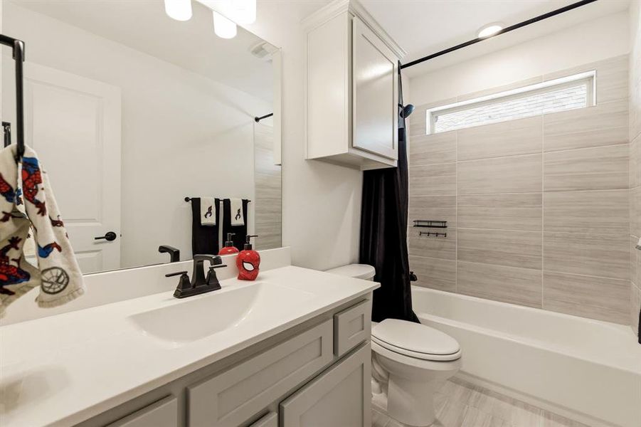 Furnished interior view inside a new home in The Villages of Hurricane Creek, Anna (Image 17).