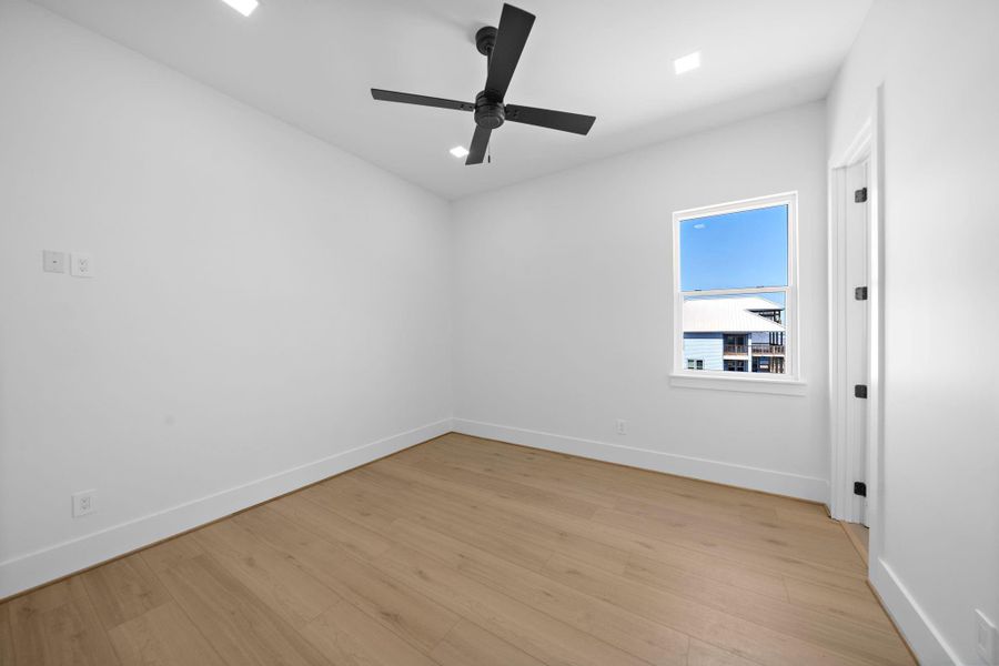 Fifth Bedroom. Fifth Bedroom.