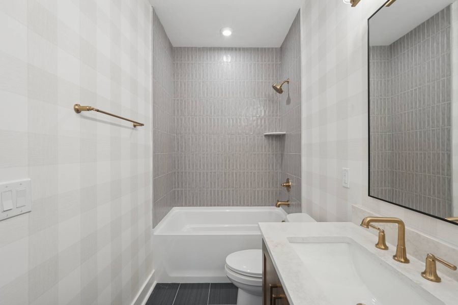 Representative furnished interior of a home built from the Ellis by Tri Pointe Homes in Summit At Homestead, Chapel Hill (Image 17).