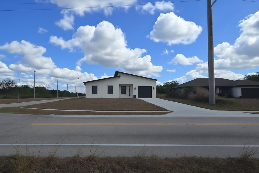 Image 34 of a home in .