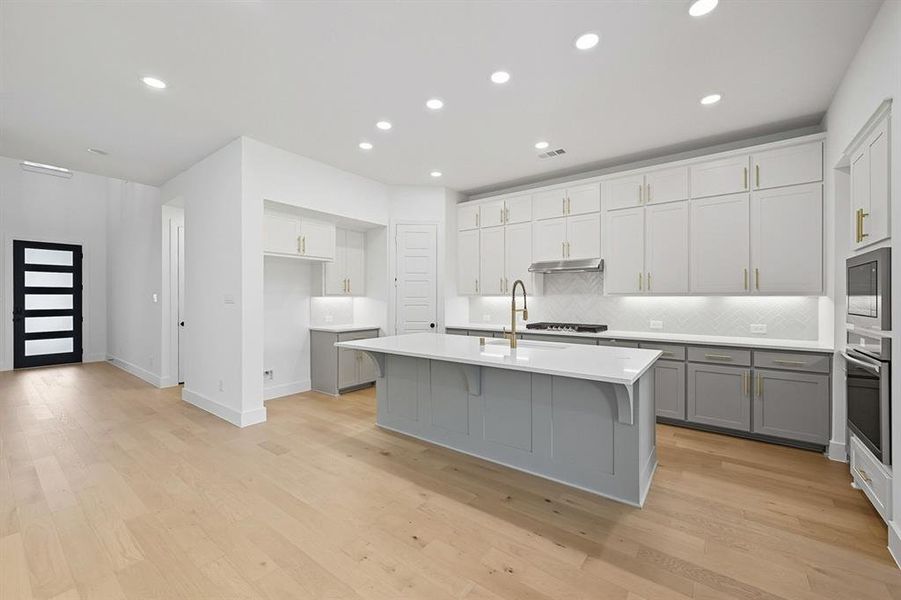 Furnished interior view inside a new home in Sandbrock Ranch: 50ft. lots, Aubrey (Image 3). Furnished interior view inside a new home in Sandbrock Ranch: 50ft. lots, Aubrey (Image 3).